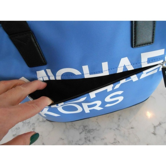 Michael Kors Sport Nylon Large Top Zip Tote Oxford Blue/black - Picture 6 of 9